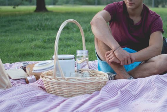 Take a bite out of the Aube surrounded by nature! Picnic in the countryside